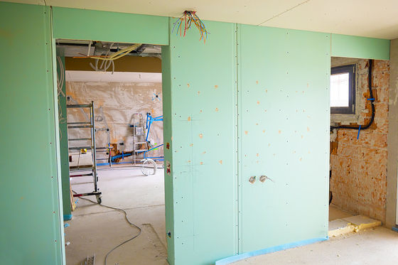 Bom preço Placa de gesso resistente impermeável 9mm da umidade para a separação interna da parede on-line