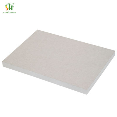 Bom preço 12.5mm Placa de gesso de alta densidade 4x8ft 1220x2440mm Resistente a impactos para uso comercial on-line