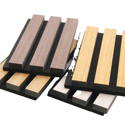 Bom preço Eco-Friendly Akupanel Acoustic Slat Wall Panel with 550kg/m3 ~ 880kg/m3 Density and 21mm Thickness for Modern Living Room Soundproofing on-line